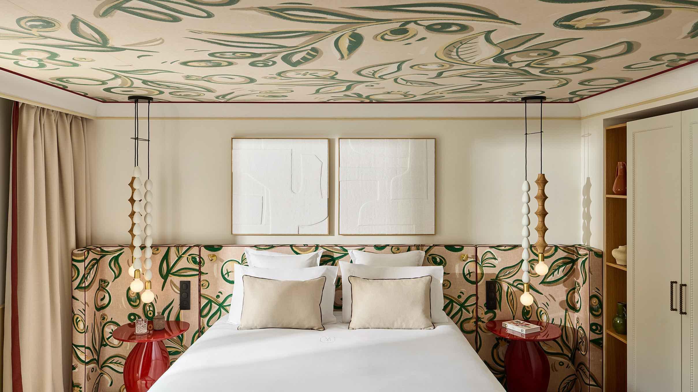 Une des chambres du Grand Hôtel Roi René © Francis Amiand