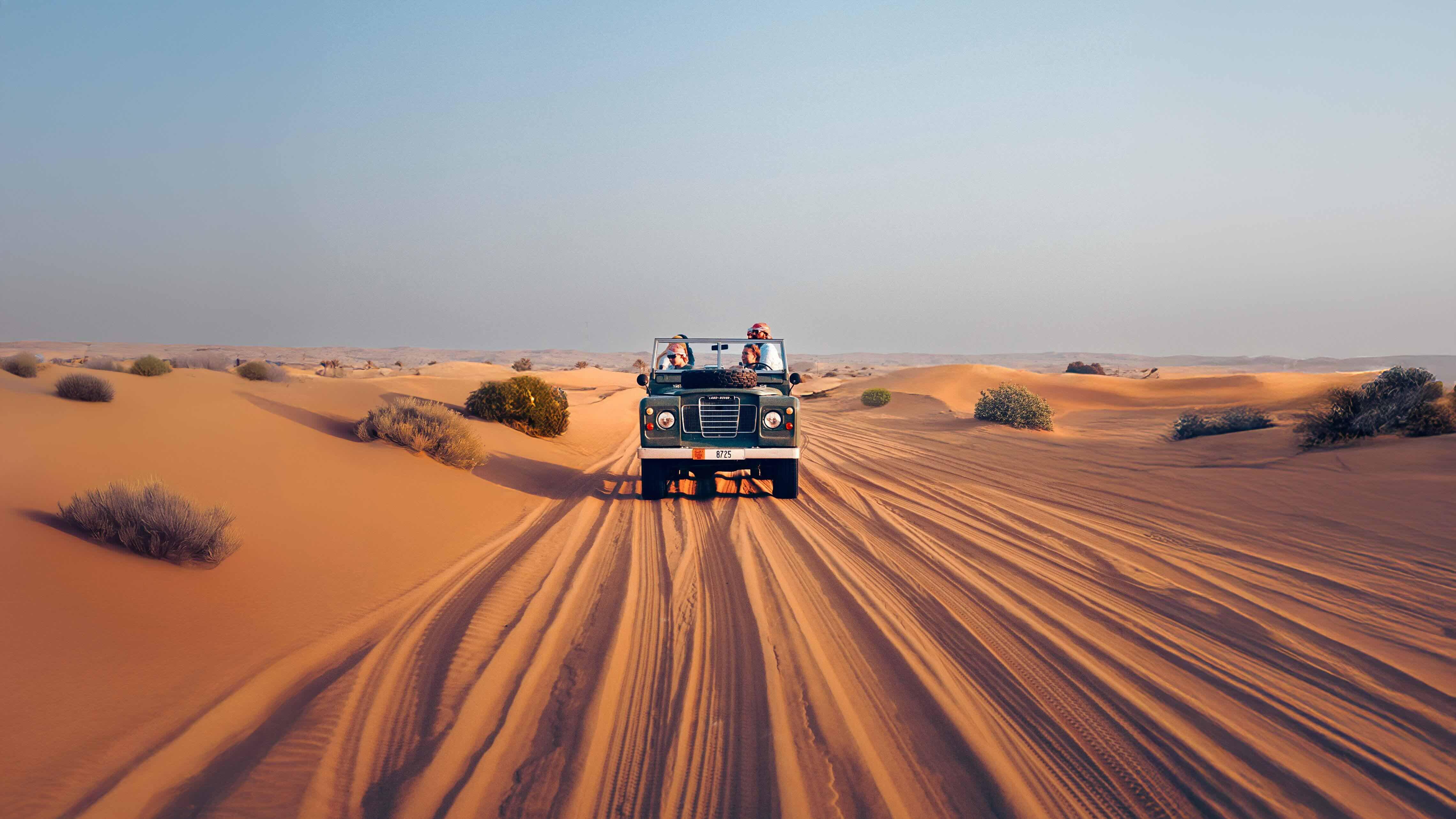 Découverte du désert en Land Rover © Hero Experiences Group
