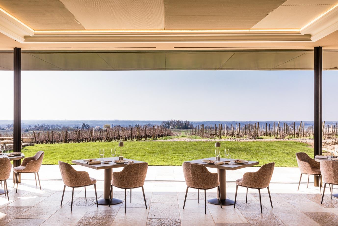 Restaurant Les Belles Perdrix - © Romain Ricard