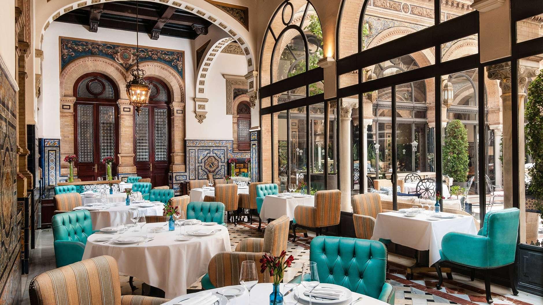 Restaurant gastronomique dans un palace de Séville © Hotel Alfonso XIII