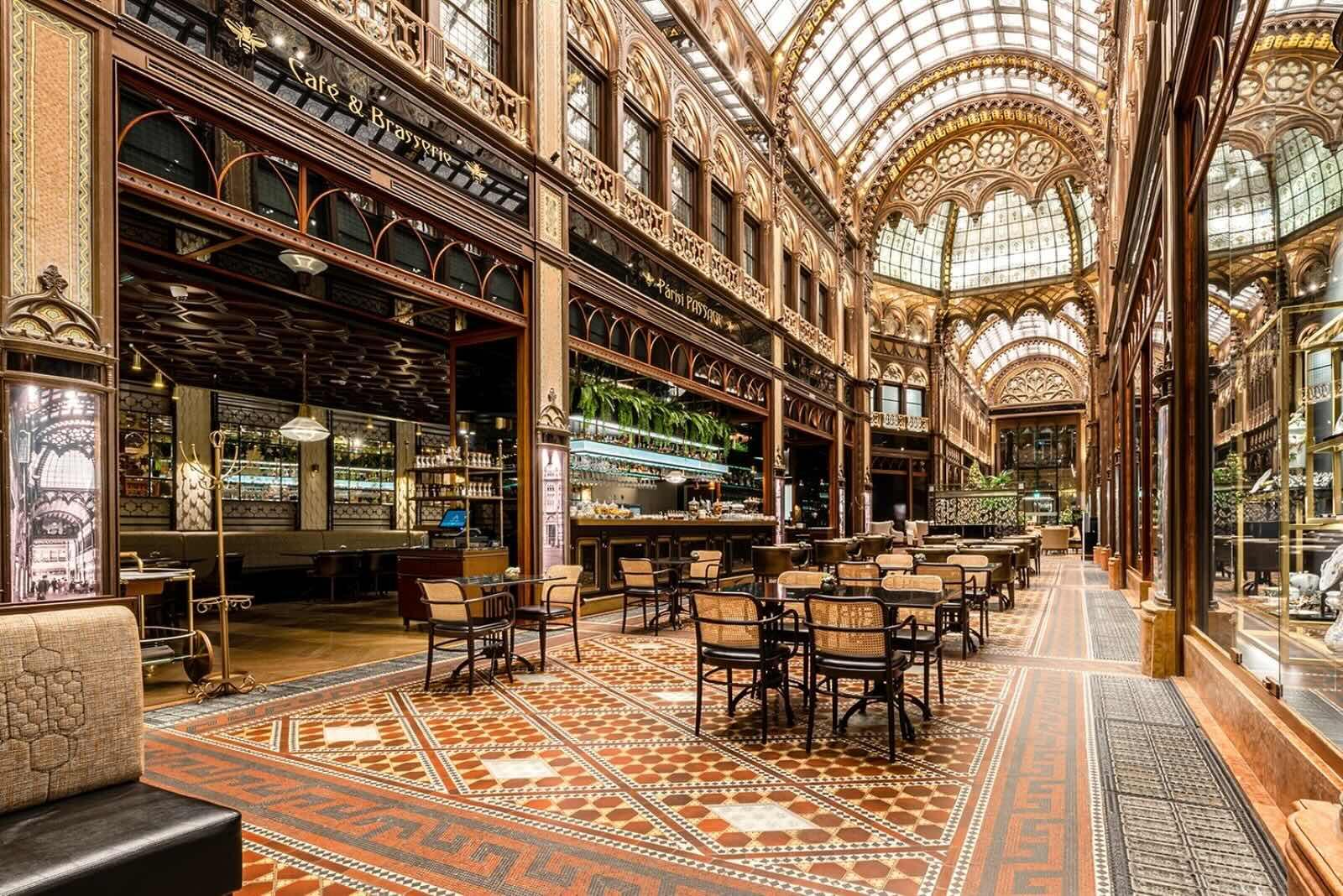 Le restaurant de l’hôtel de luxe © Parisi Udvar