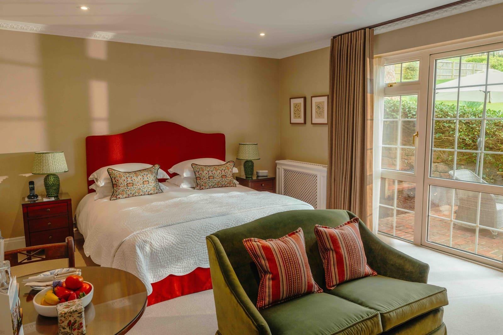 La suite avec vue sur le jardin de luxe © Longueville Manor