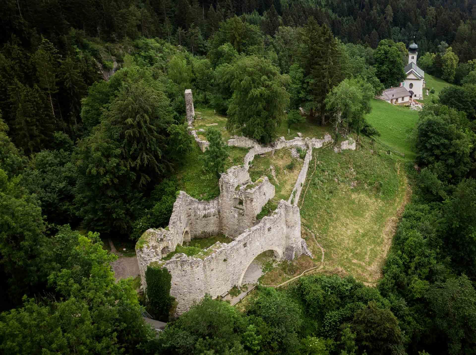Les ruines du château de Thaur © hall-wattens.at