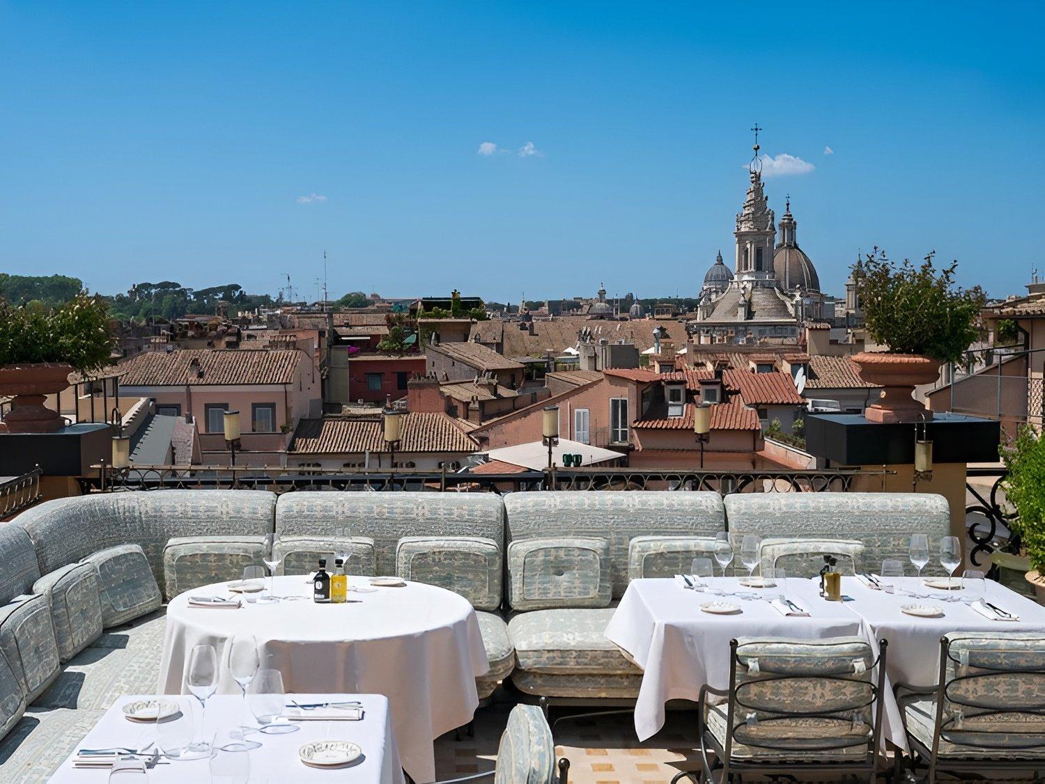 Rooftop panoramique de l’hôtel de luxe Orient Express La Minerva, près du Panthéon © Orient Express La Minerva Rom