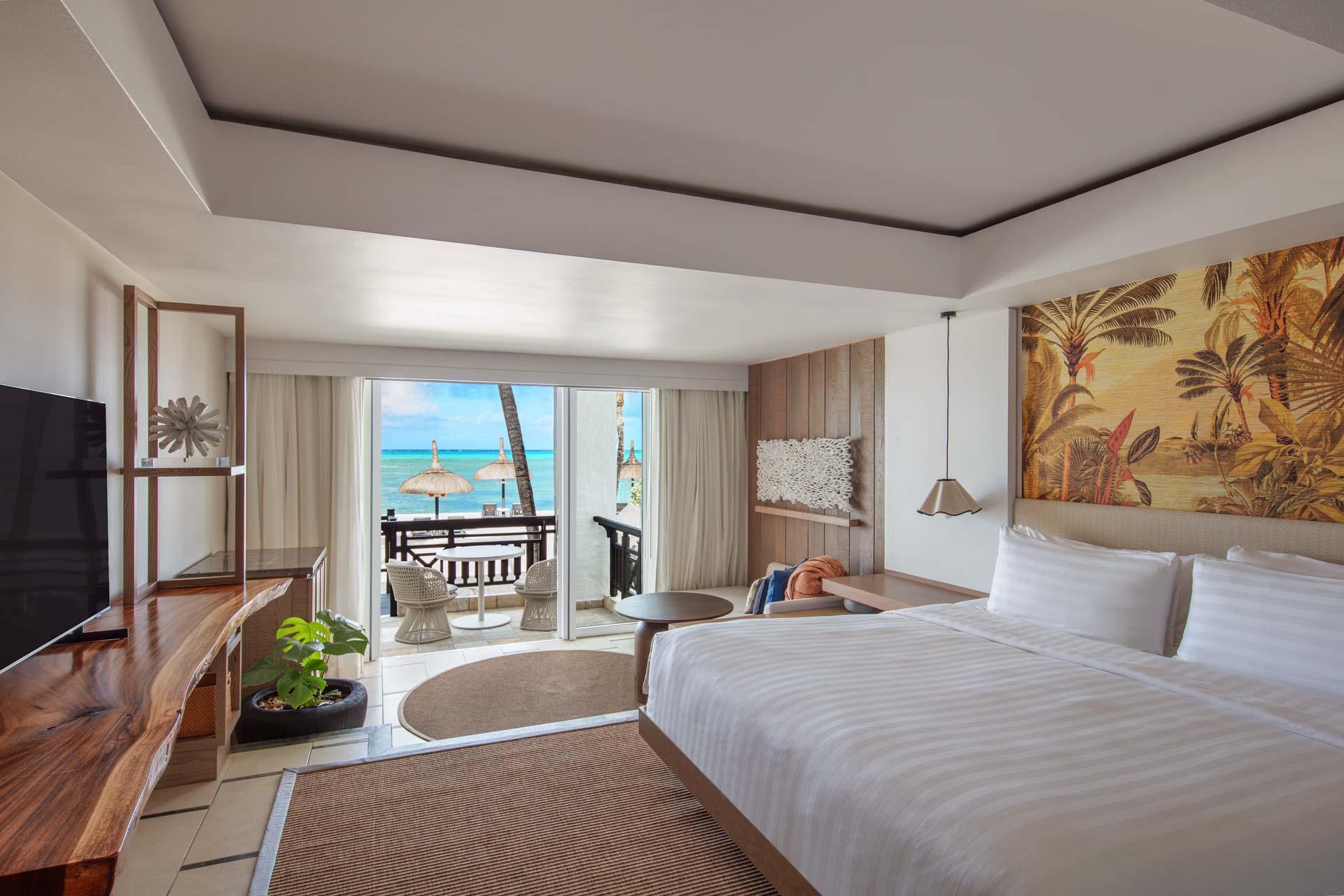 Coral Beachfront Kingsize Bed © Shangri-La