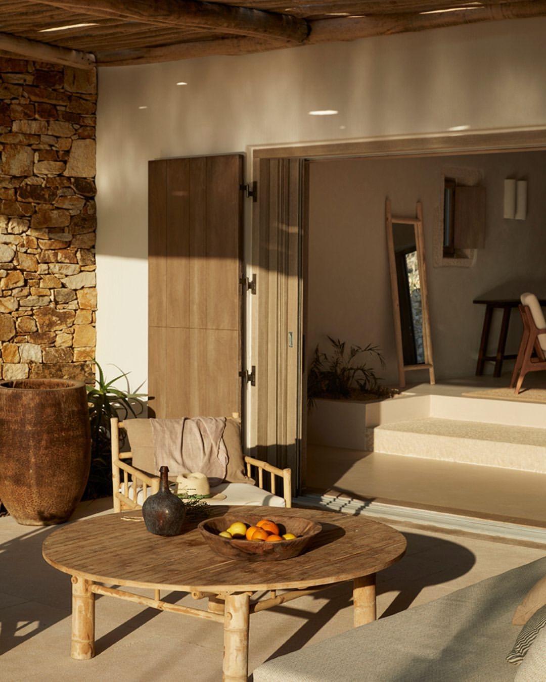 Slow living luxe à la grec © The Rooster Antiparos