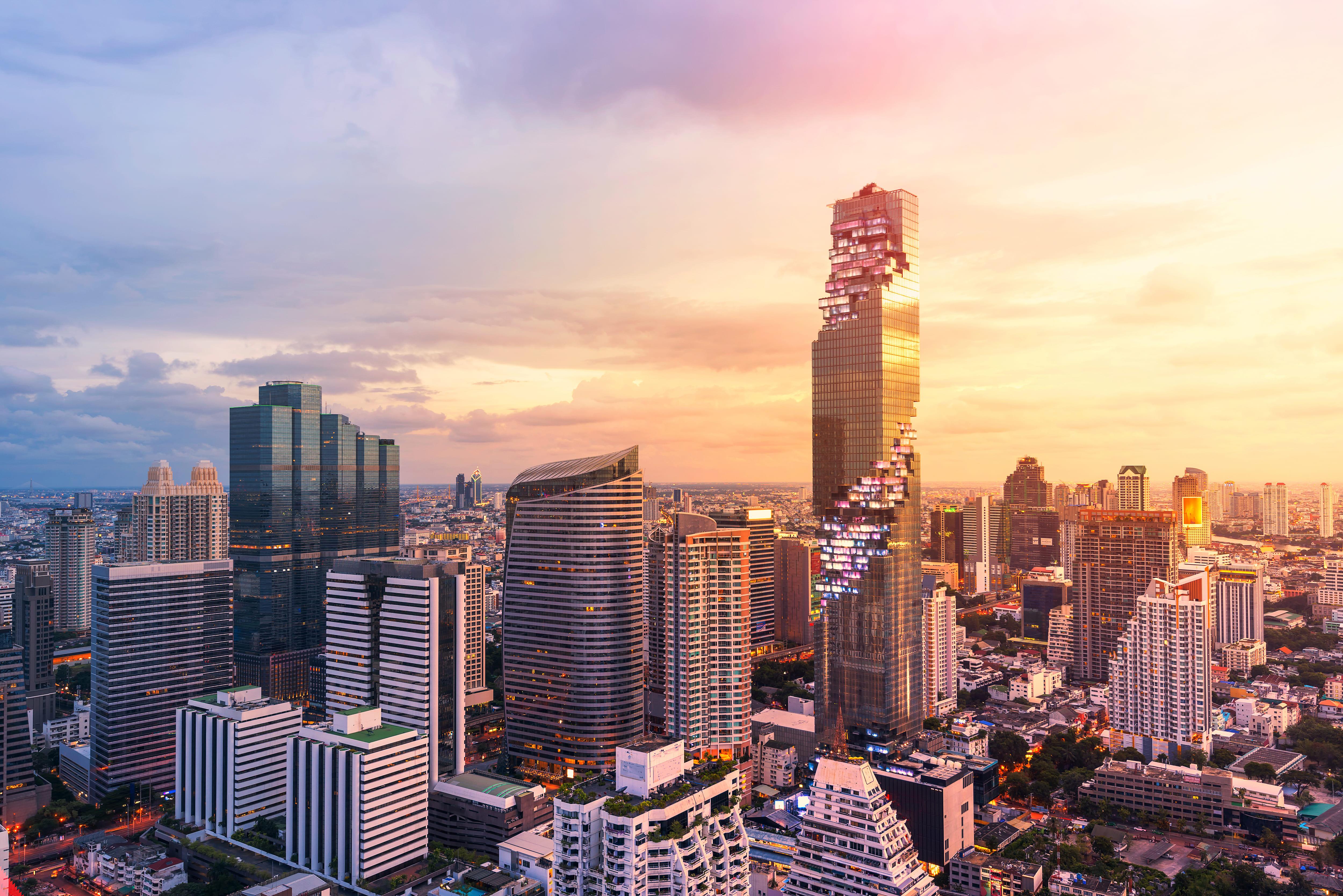 Un des plus hauts gratte-ciel de Bangkok © The Standard 