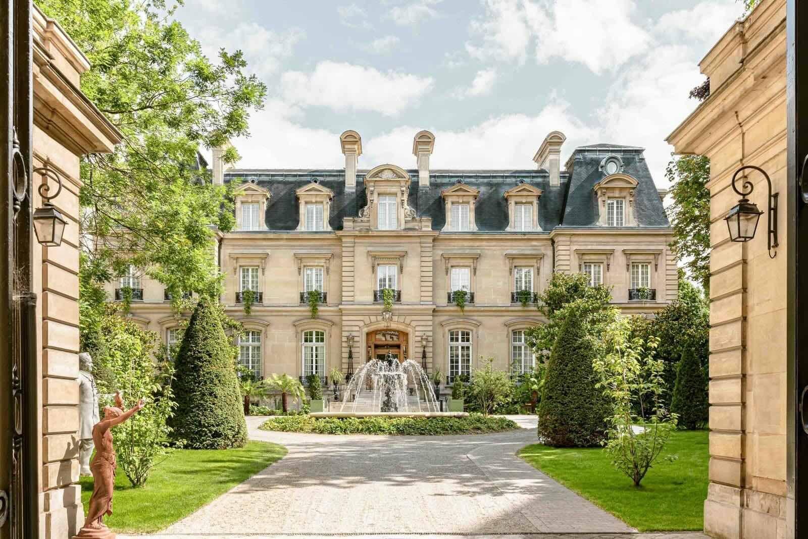 L’hôtel 5 étoiles à Paris, le Saint-James © Sain-James Paris