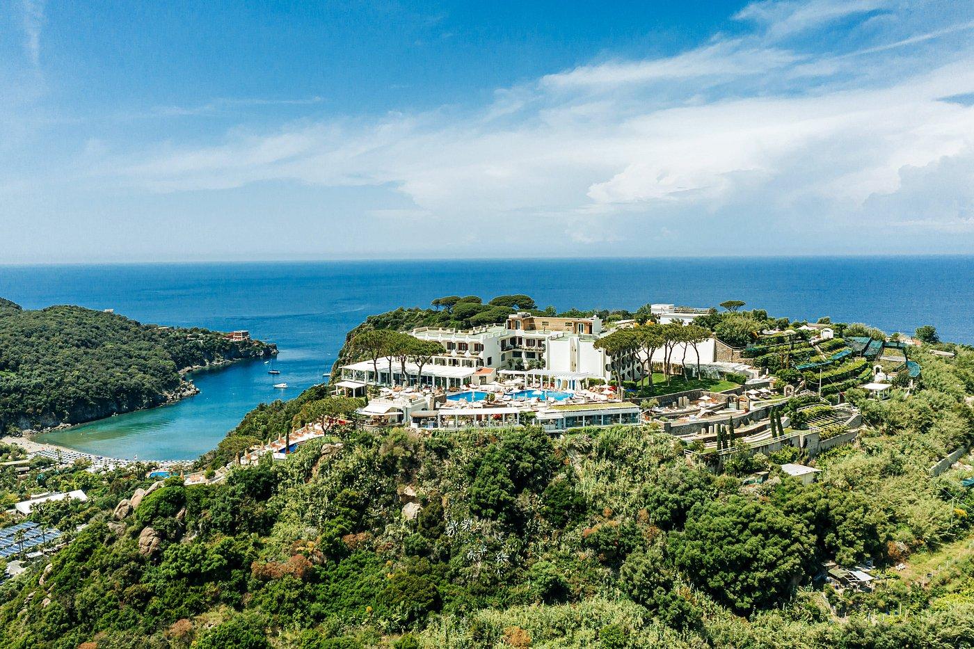 © San Montano Resort & Spa
