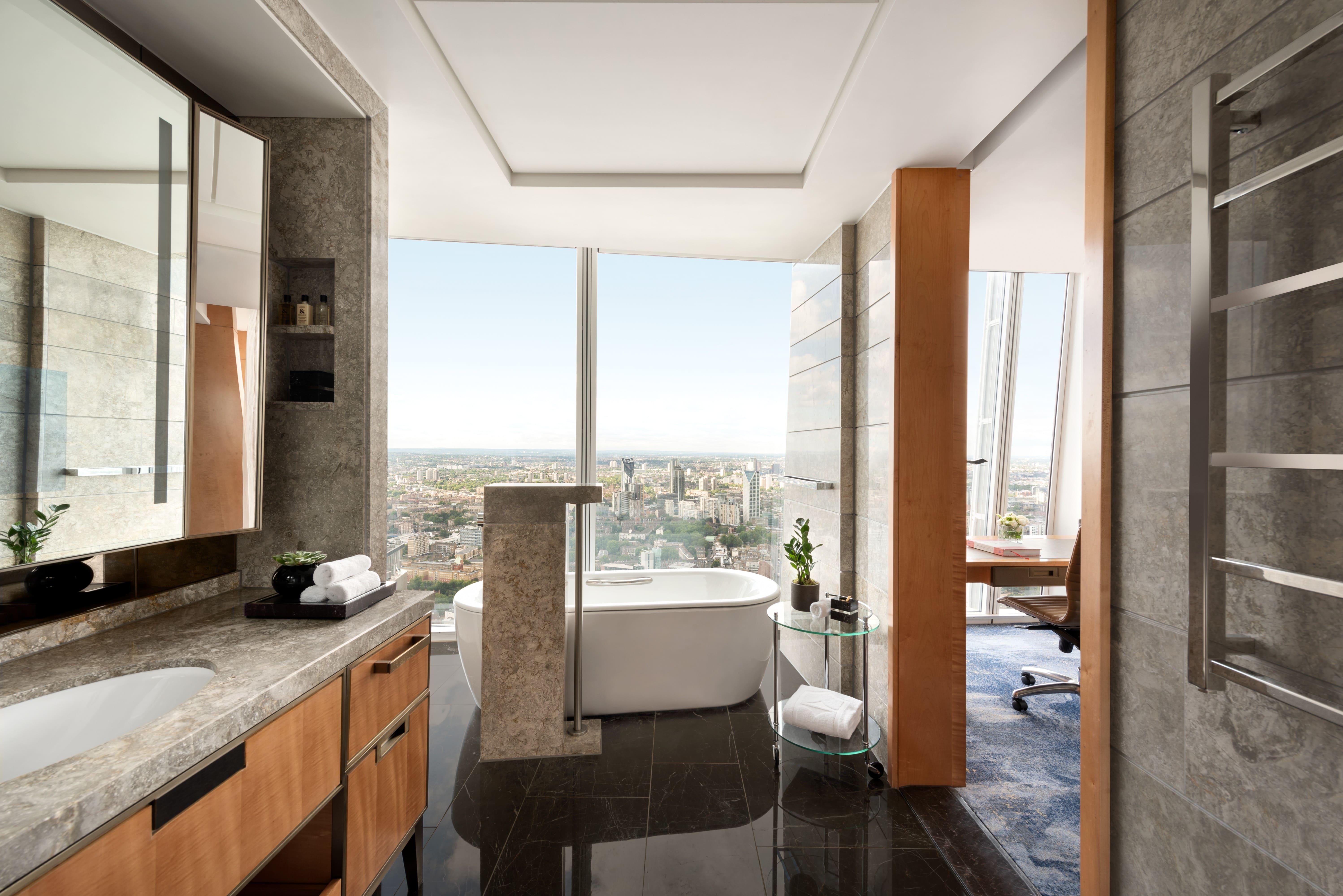 La salle de bain de la chambre Deluxe © Shangri-La The Shard 