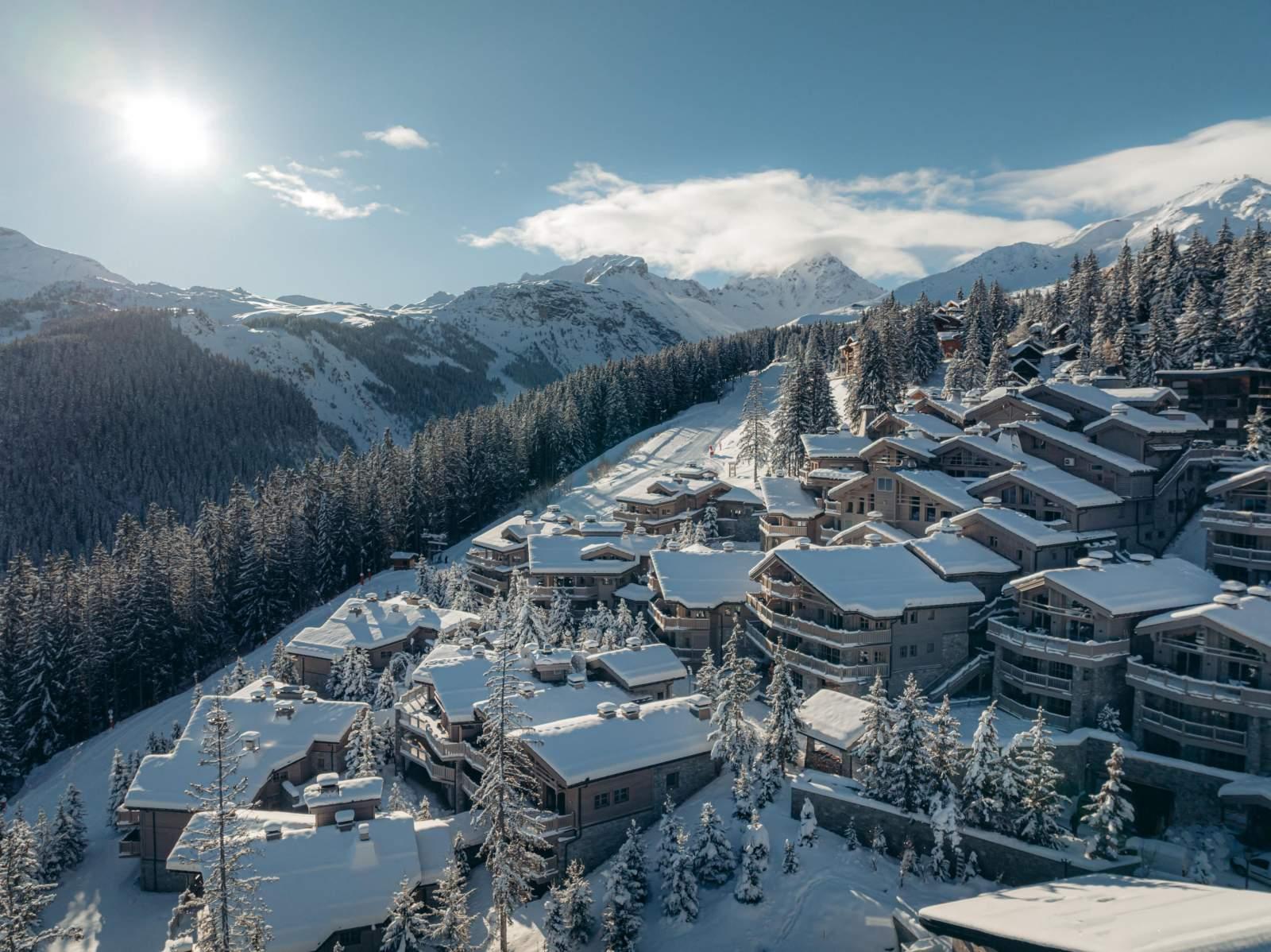 Ski aux pieds au K2 Palace Courchevel © K2 Collections