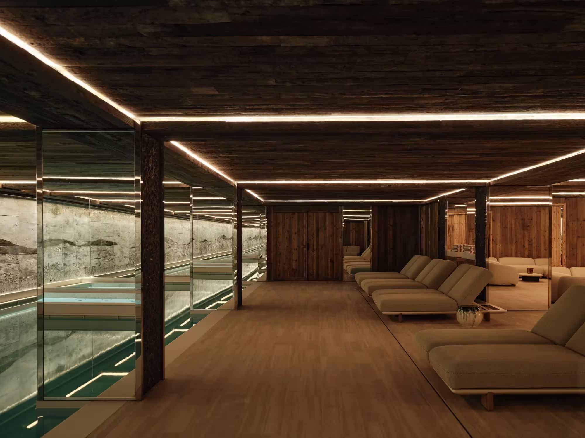 Spa avec piscine intérieure au Rosewood Courchevel © Rosewood Hotels & Resorts
