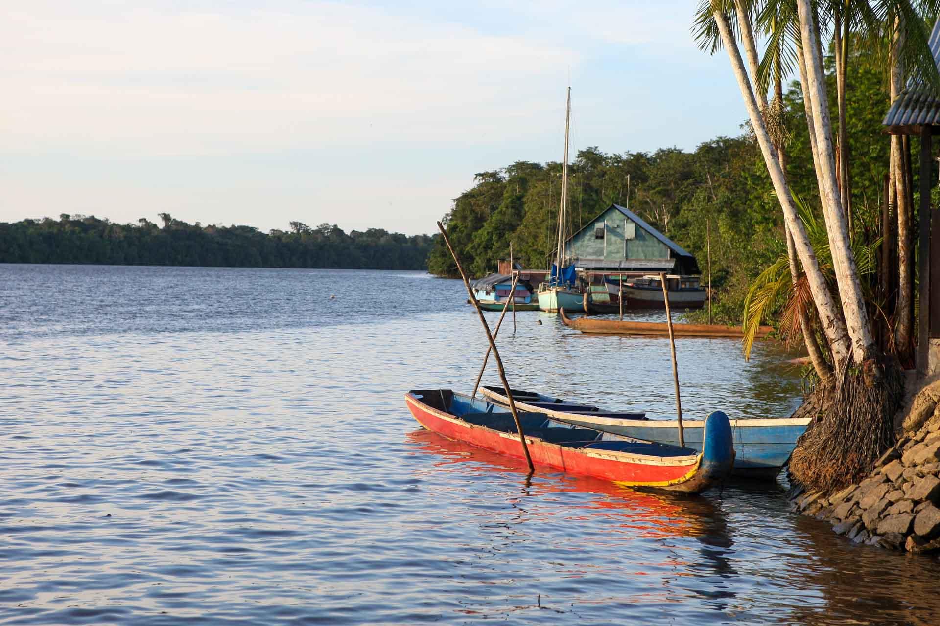 Remontée du fleuve Maroni en pirogue © ZBO