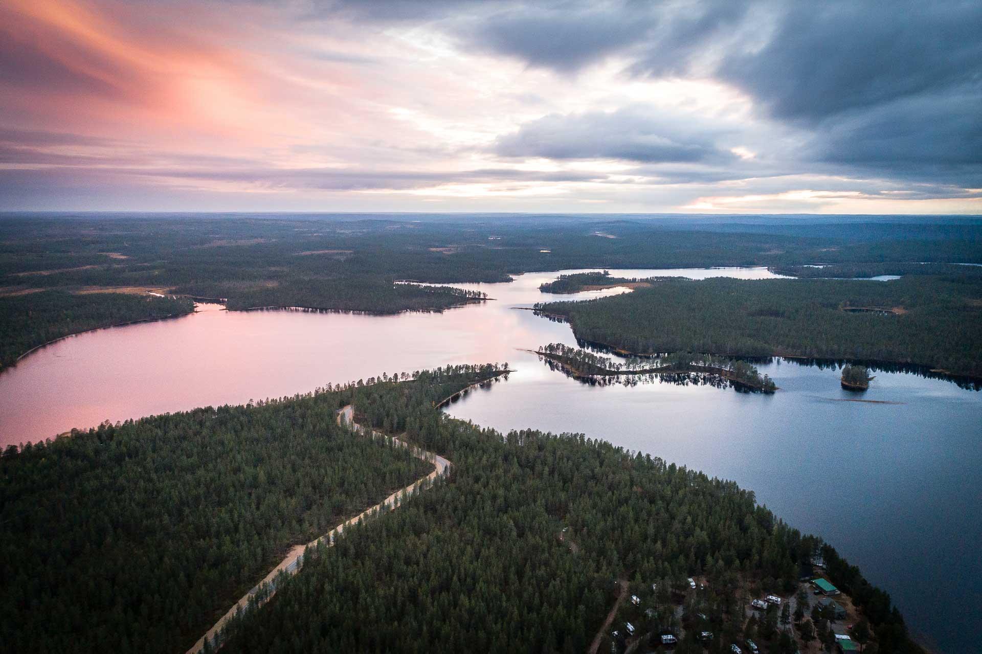Terre et lacs s’entremêlent à Suomussalmi © Visit Finland