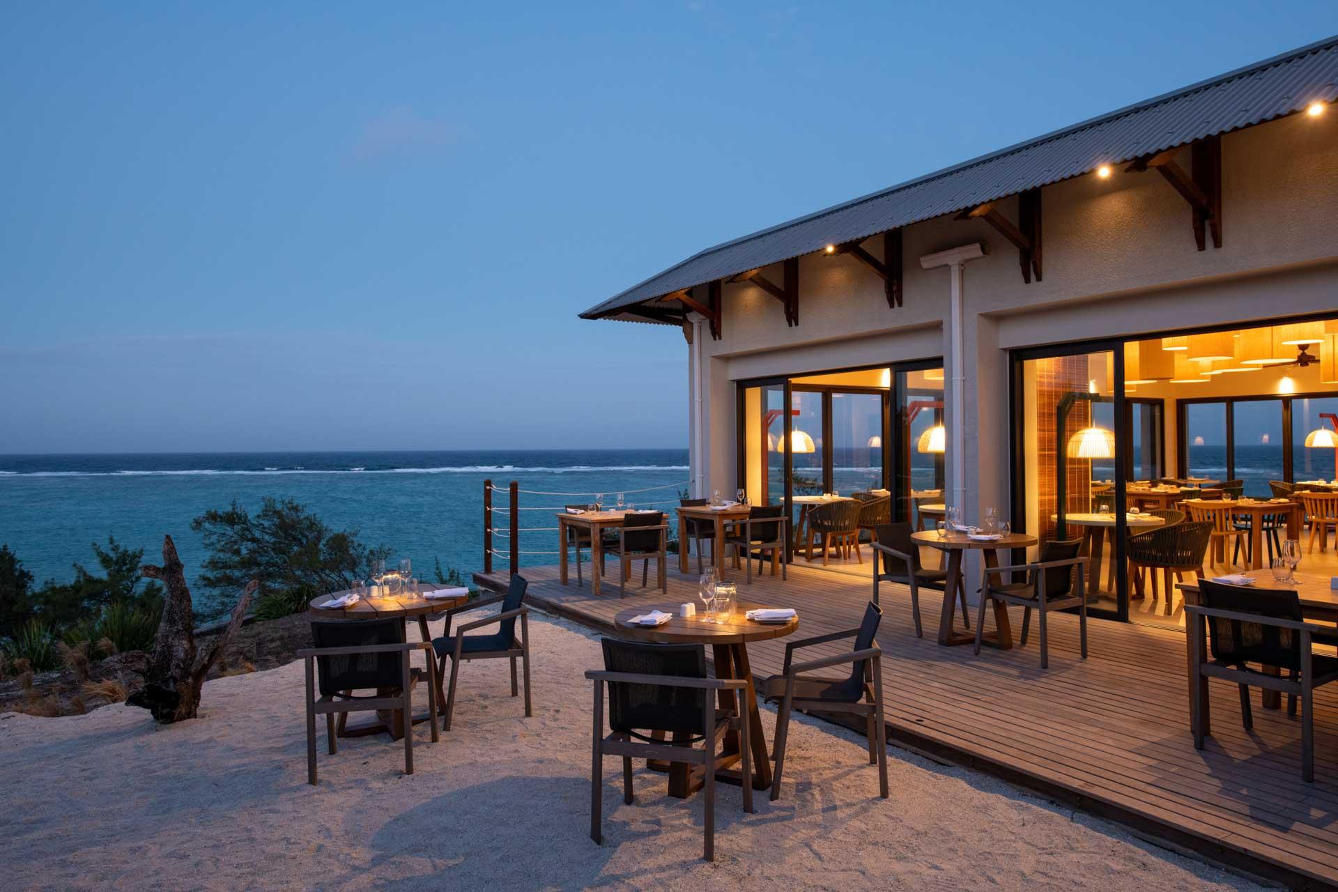 Terrasse du restaurant © Constance Hotels & Resorts