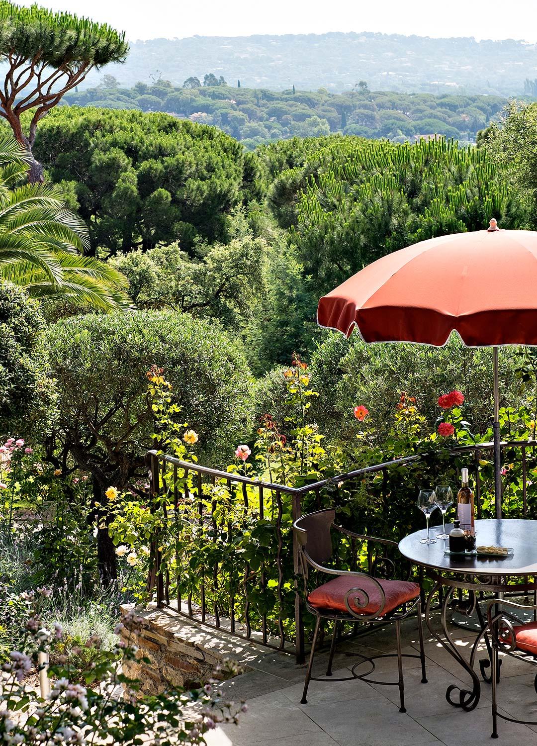 Terrasse vue jardin © Villa Marie Saint Tropez