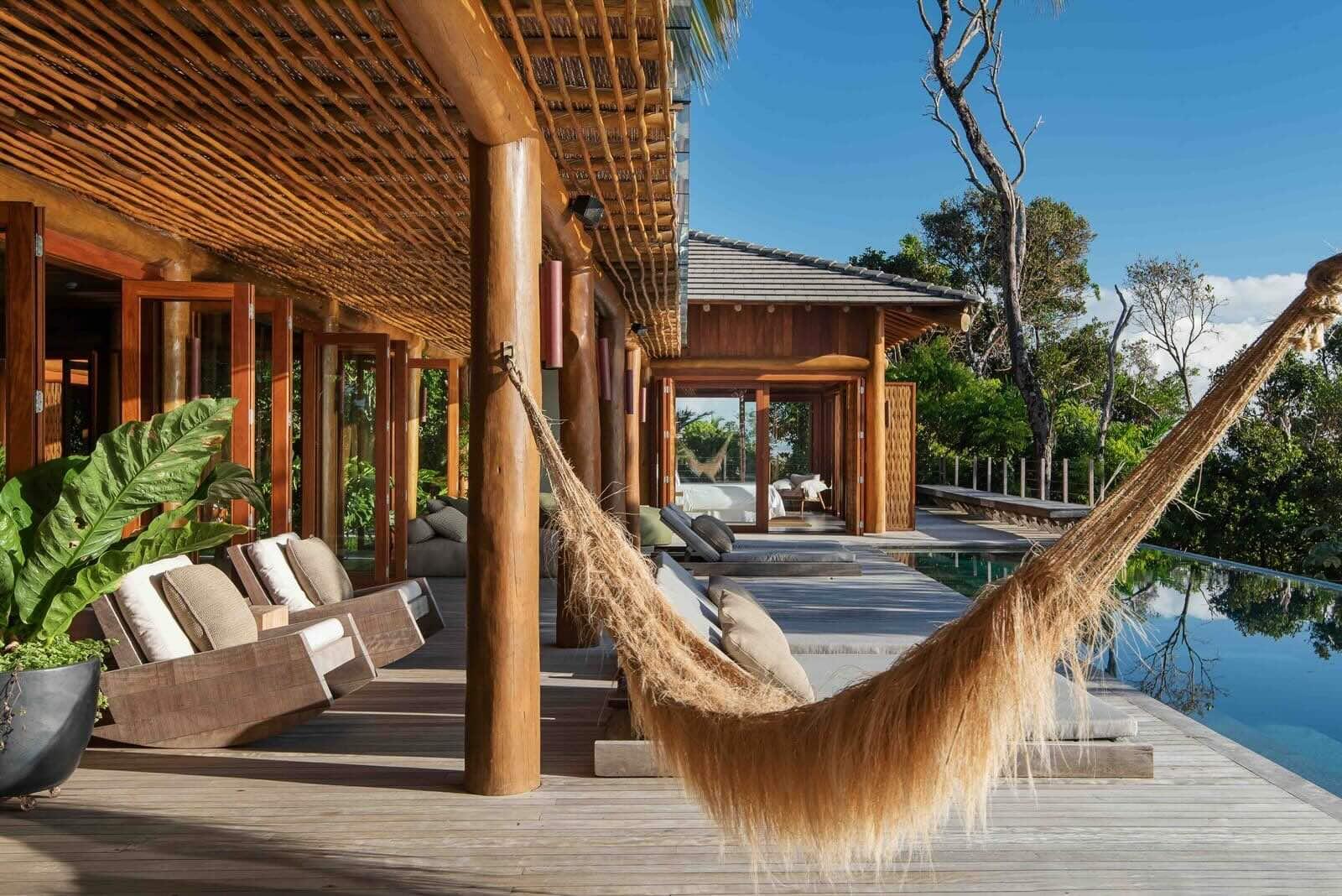 La piscine privée d’une villa © The Barracuda 