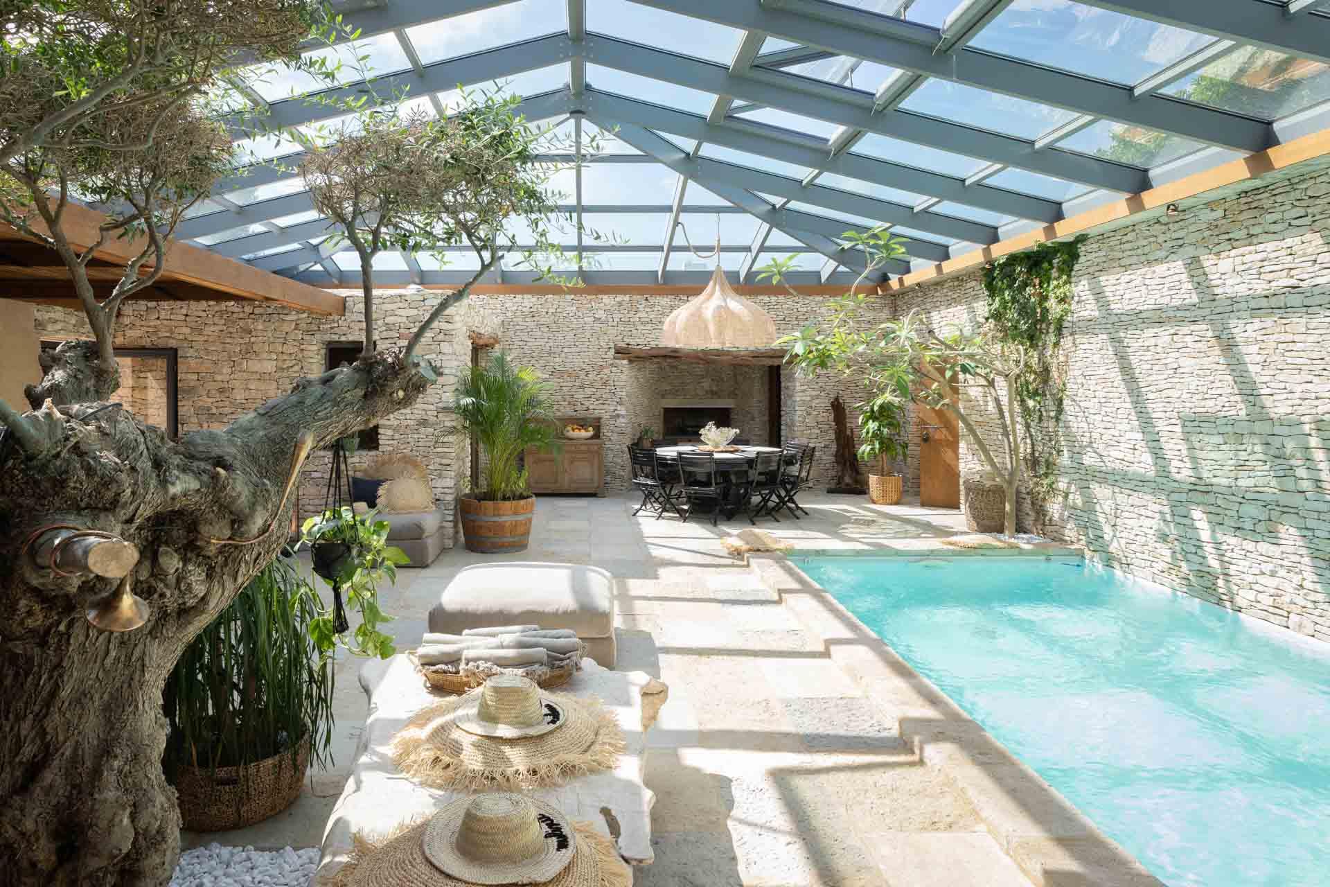 La piscine de la villa à louer en Corse U Mulinu © Santi Laurini