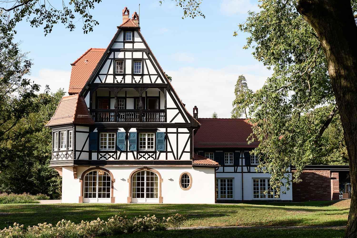 La villa historique, construite par René Lalique en 1920 © Reto Guntli