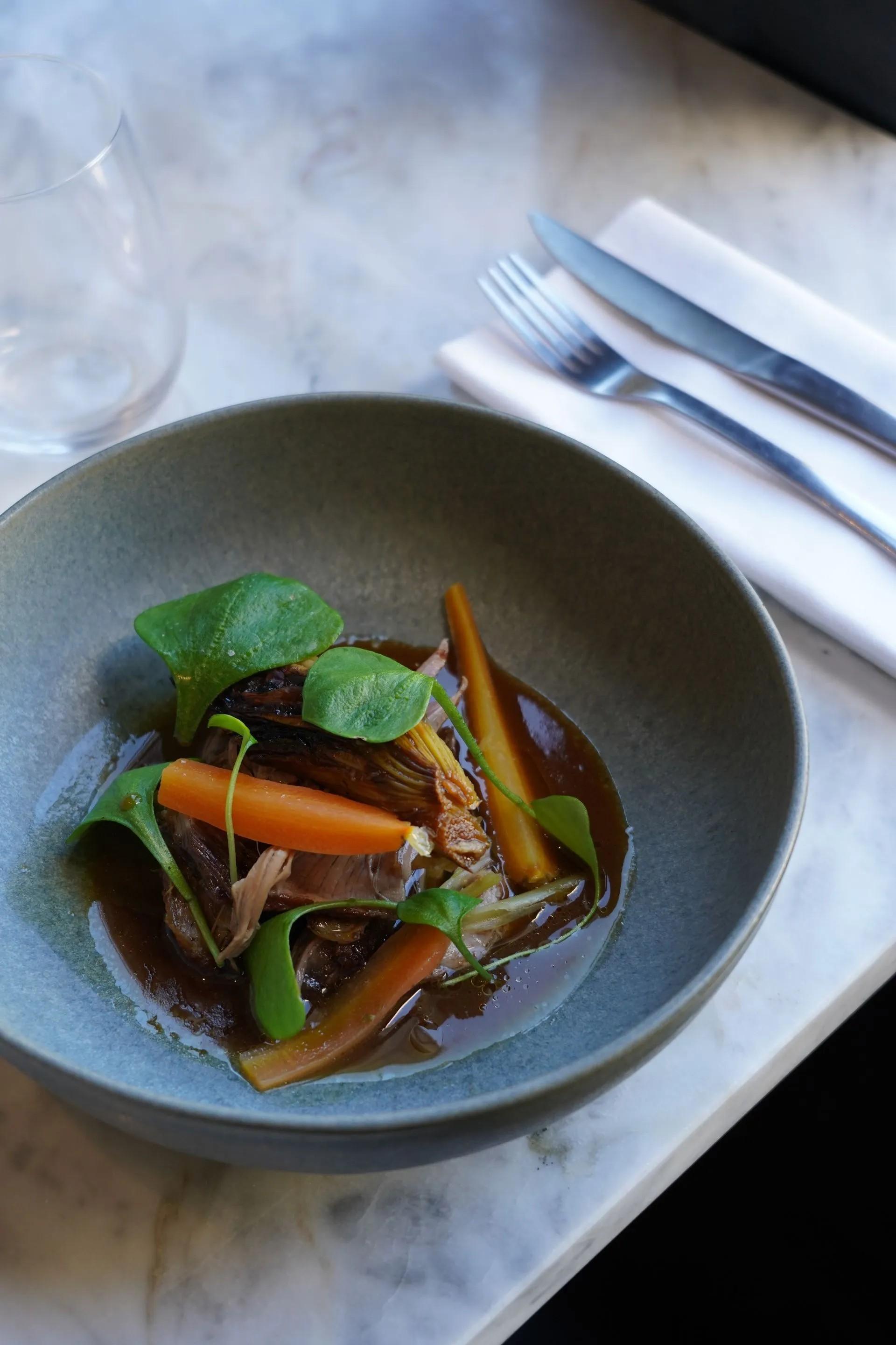 © Vous Restaurant