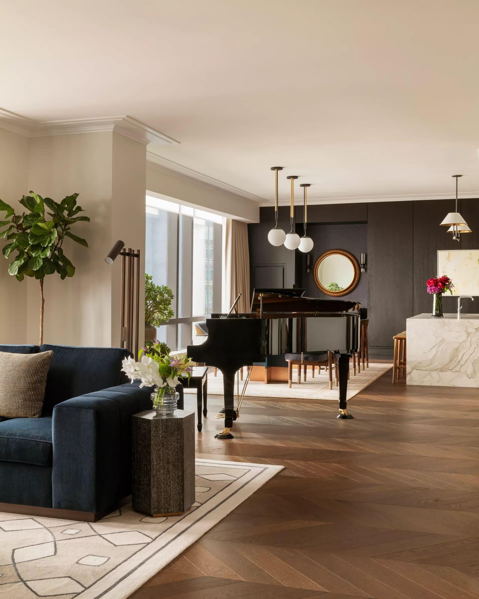 Les espaces communs luxueux de l’hôtel à Boston © Raffles Boston
