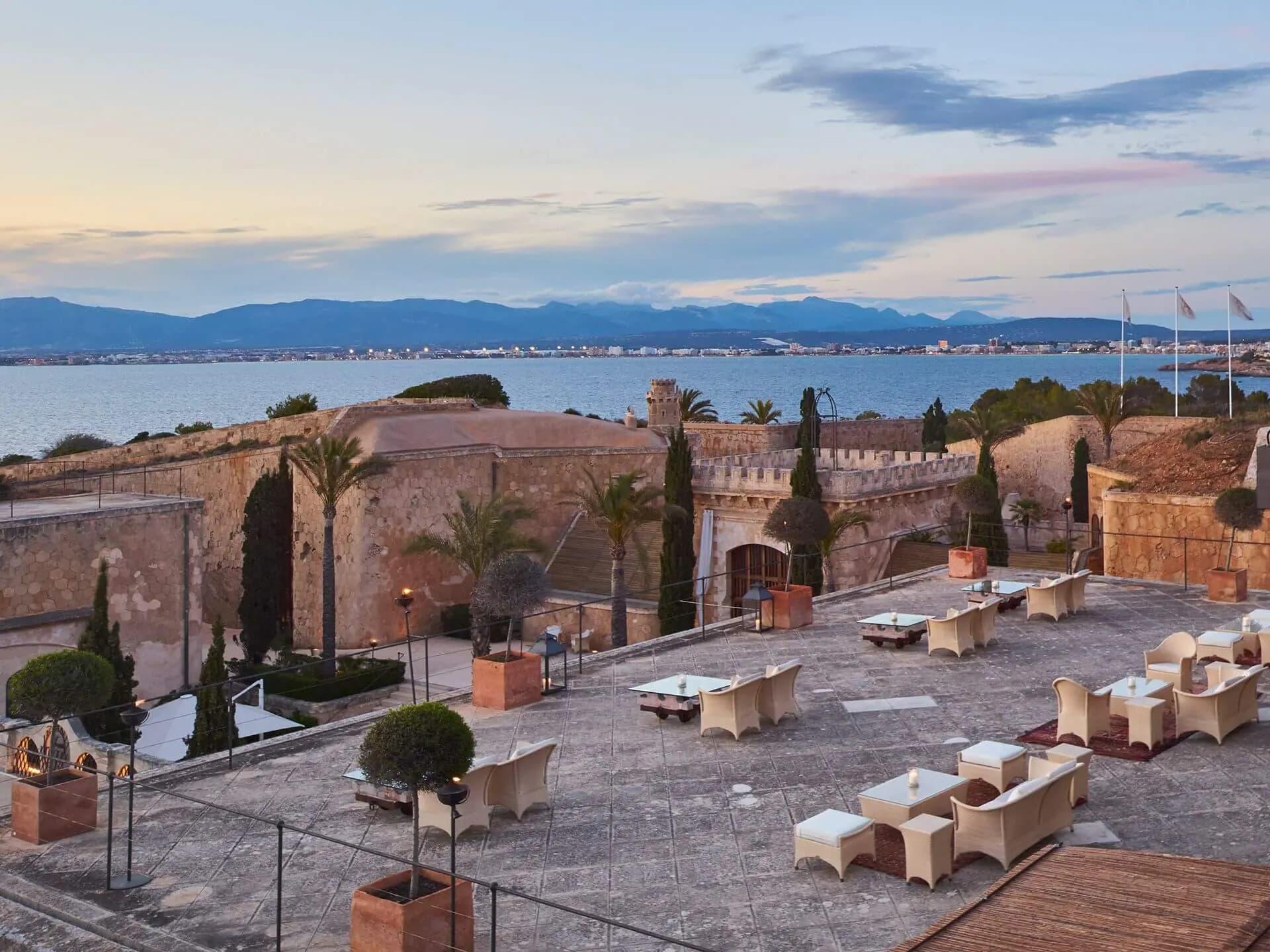 Restaurante La Fortaleza en verano © Site officiel de Cap Rocat