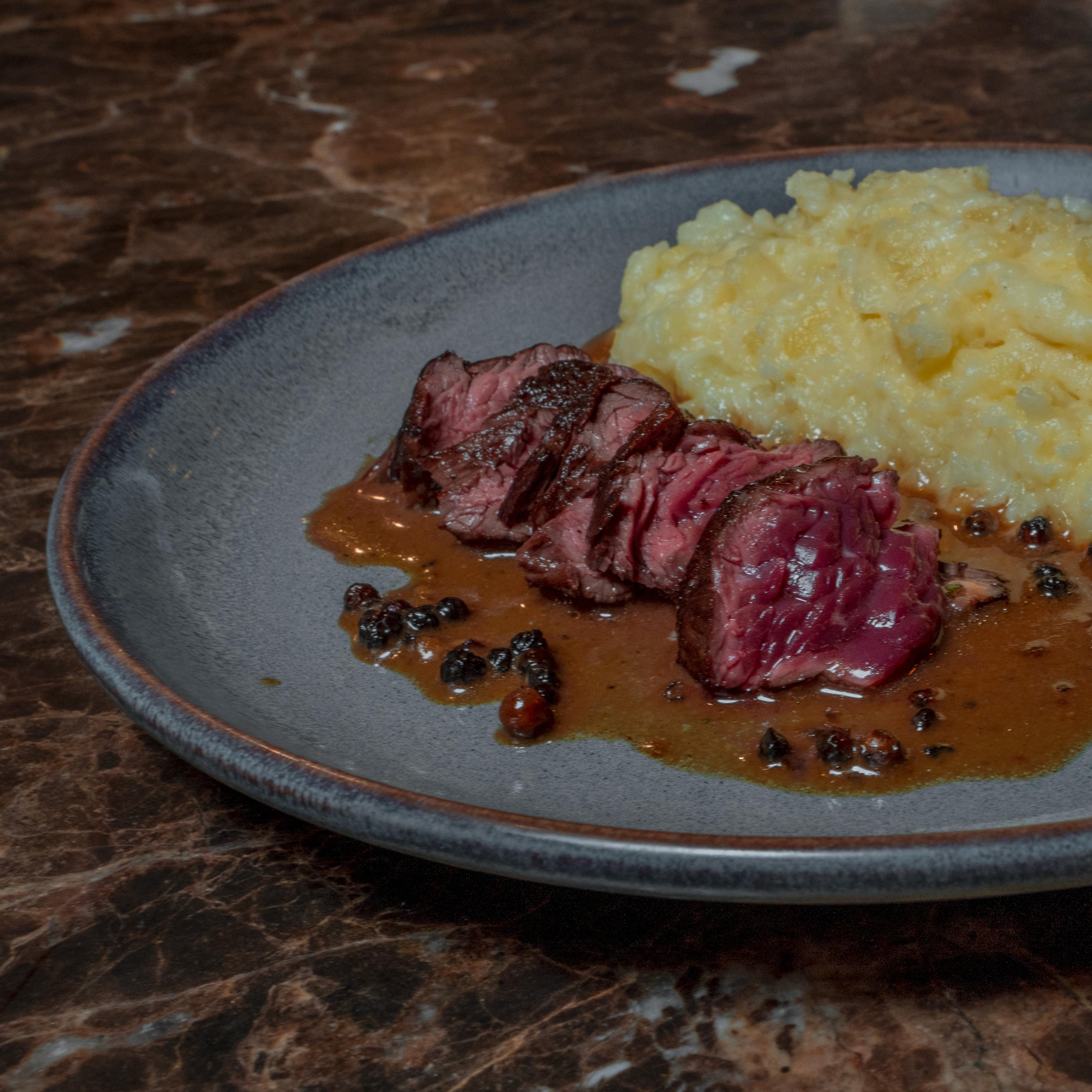 Manger au restaurant dans le 12e arrondissement © Rencontres