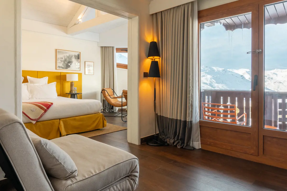 La suite de l’hôtel avec une vue panoramique sur la station © Le Val Thorens