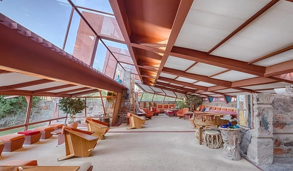 Intérieur de la Frank Lloyd Wright Foundation à Scottdale sur la route 66 © DR