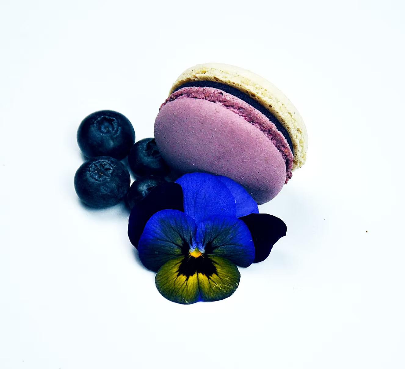 Le macaron "Cassis in Wonderland" © Macaron Addict 