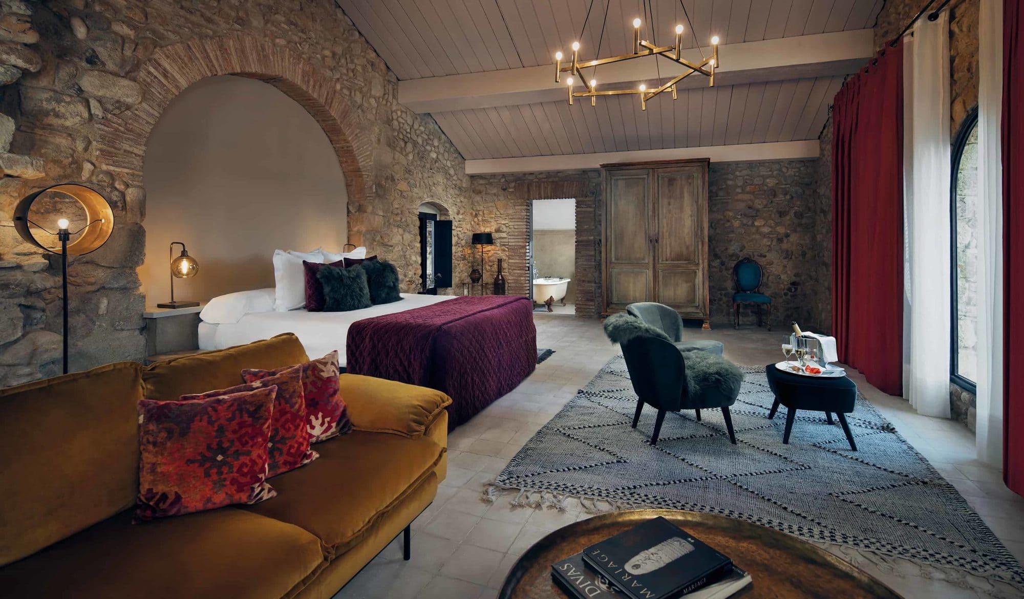 Dormir dans le château en Espagne © Castel de Emporà