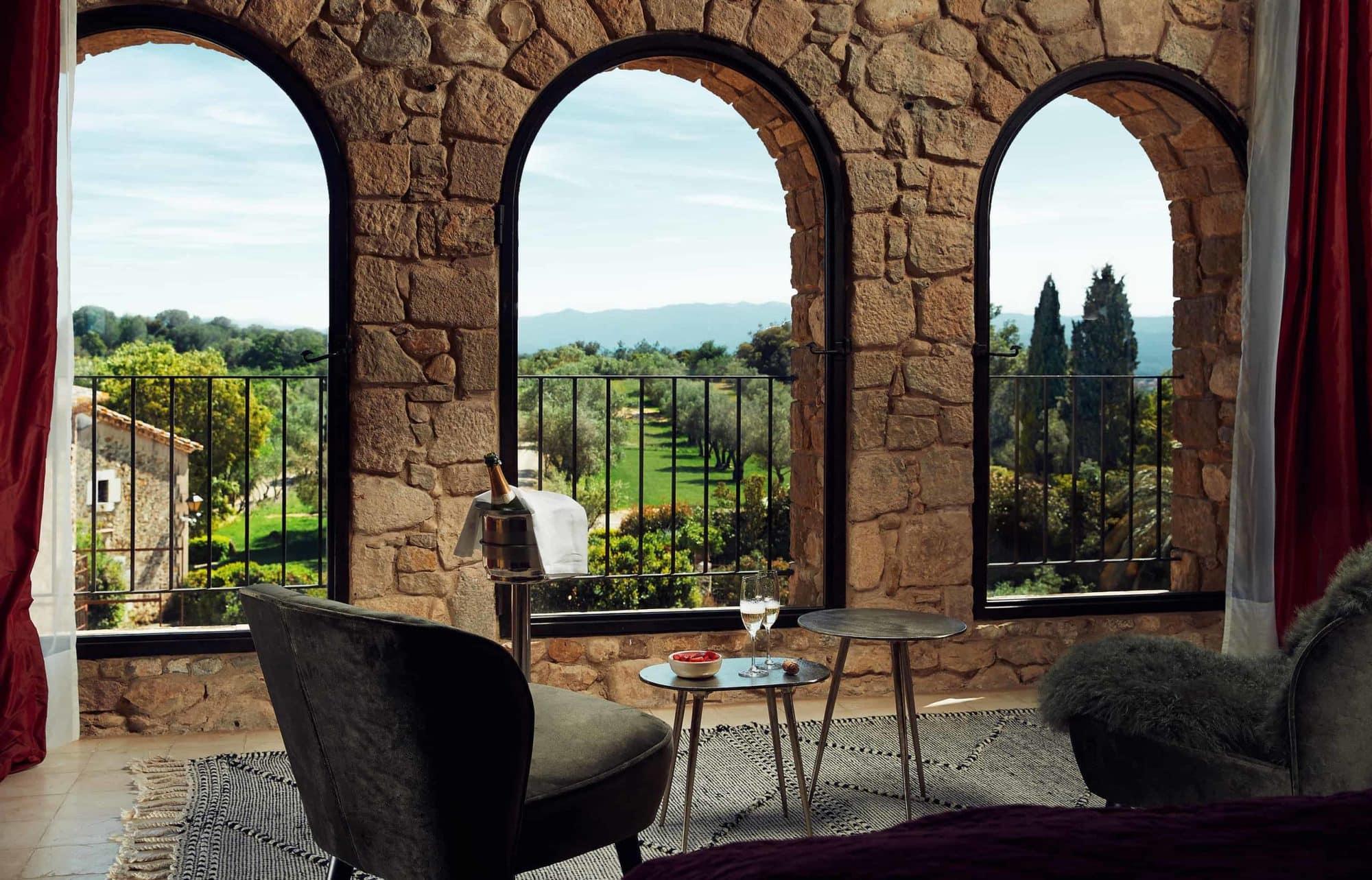 La magnifique vue de la terrasse © Castel de Emporà