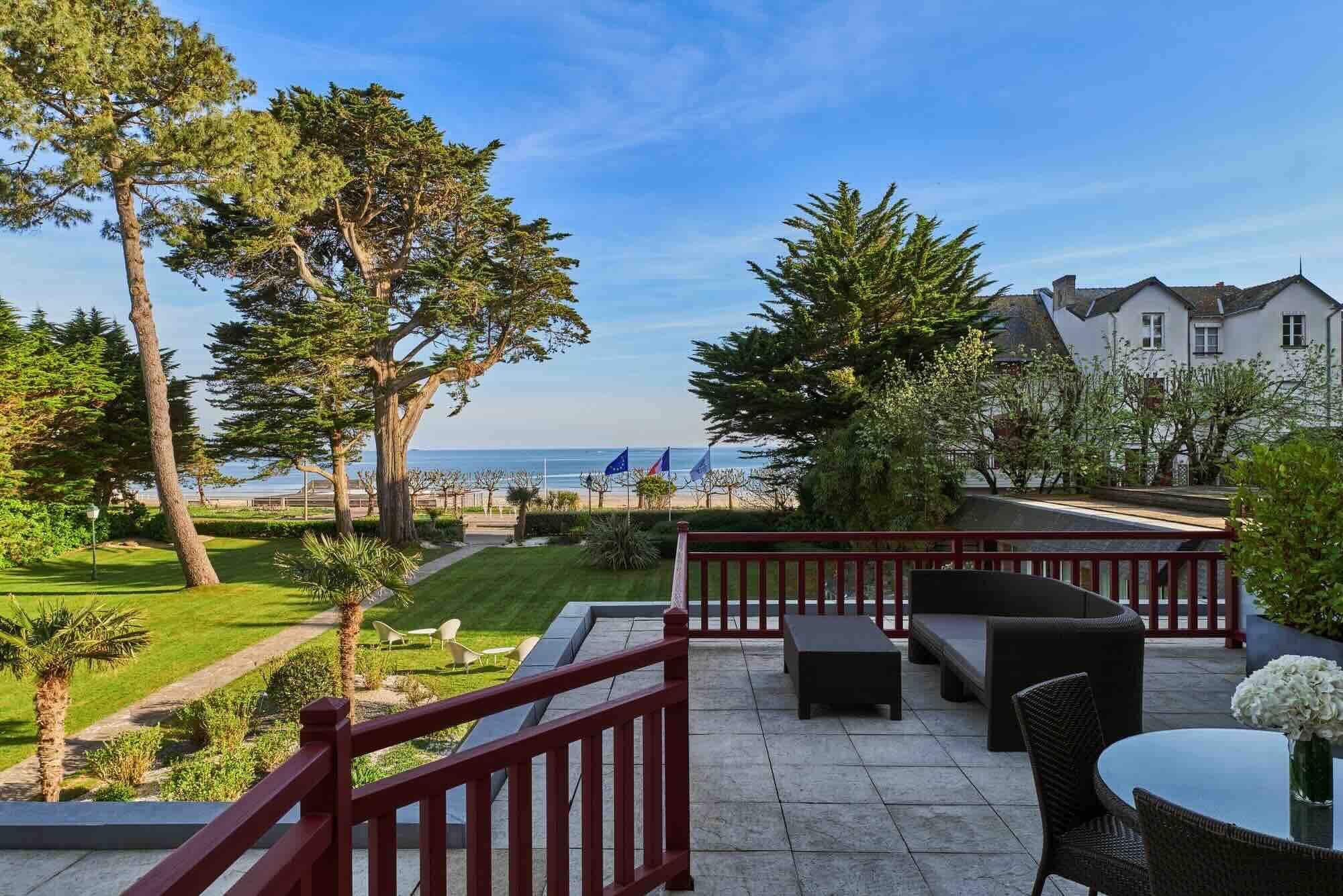 Quels sont les hôtels les plus romantiques de La Baule ? Le Castel Marie-Louise © Barrière