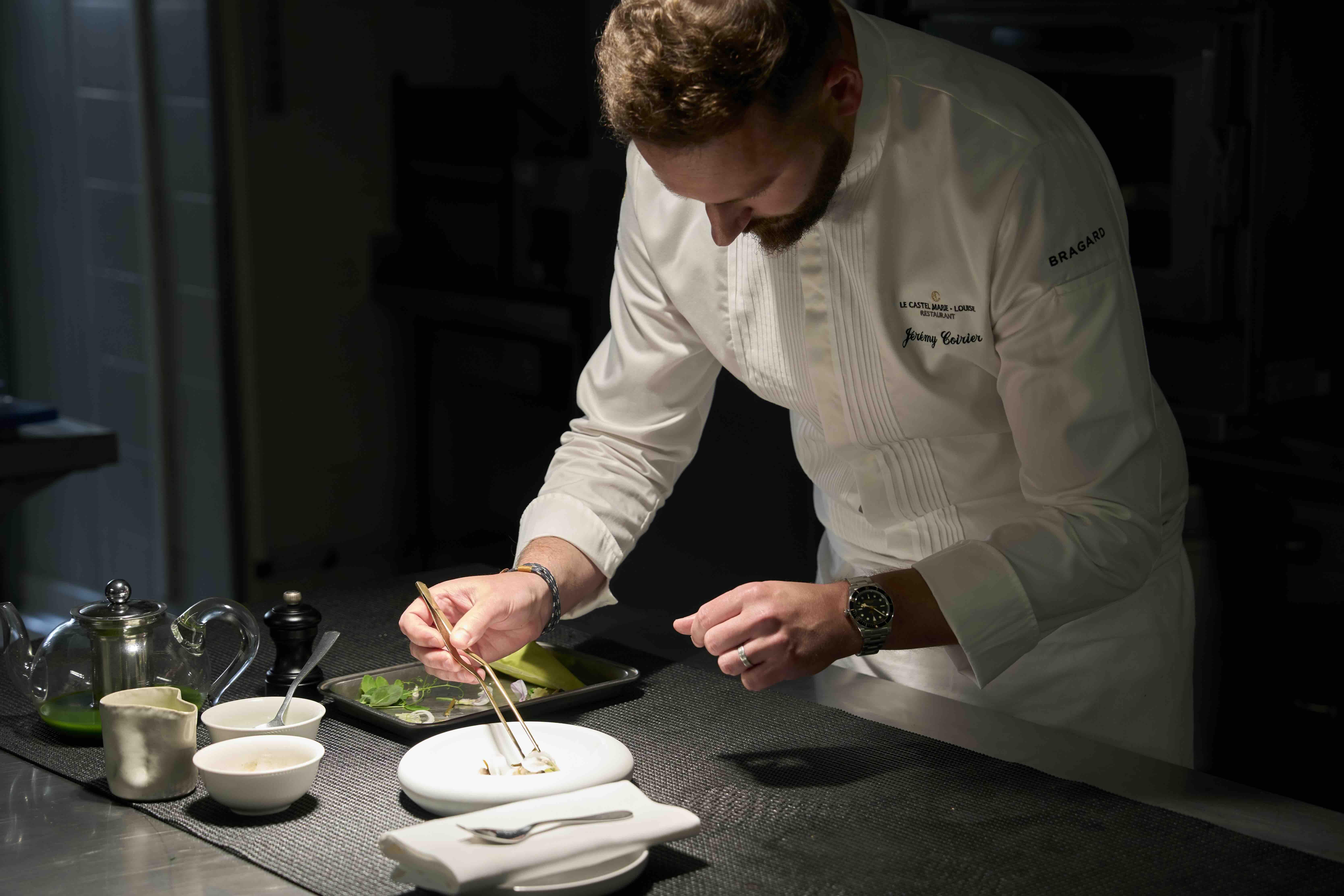 Le chef Jérémy Coirier, à la Table du Castel de la Baule © Studio Julien Bernier
