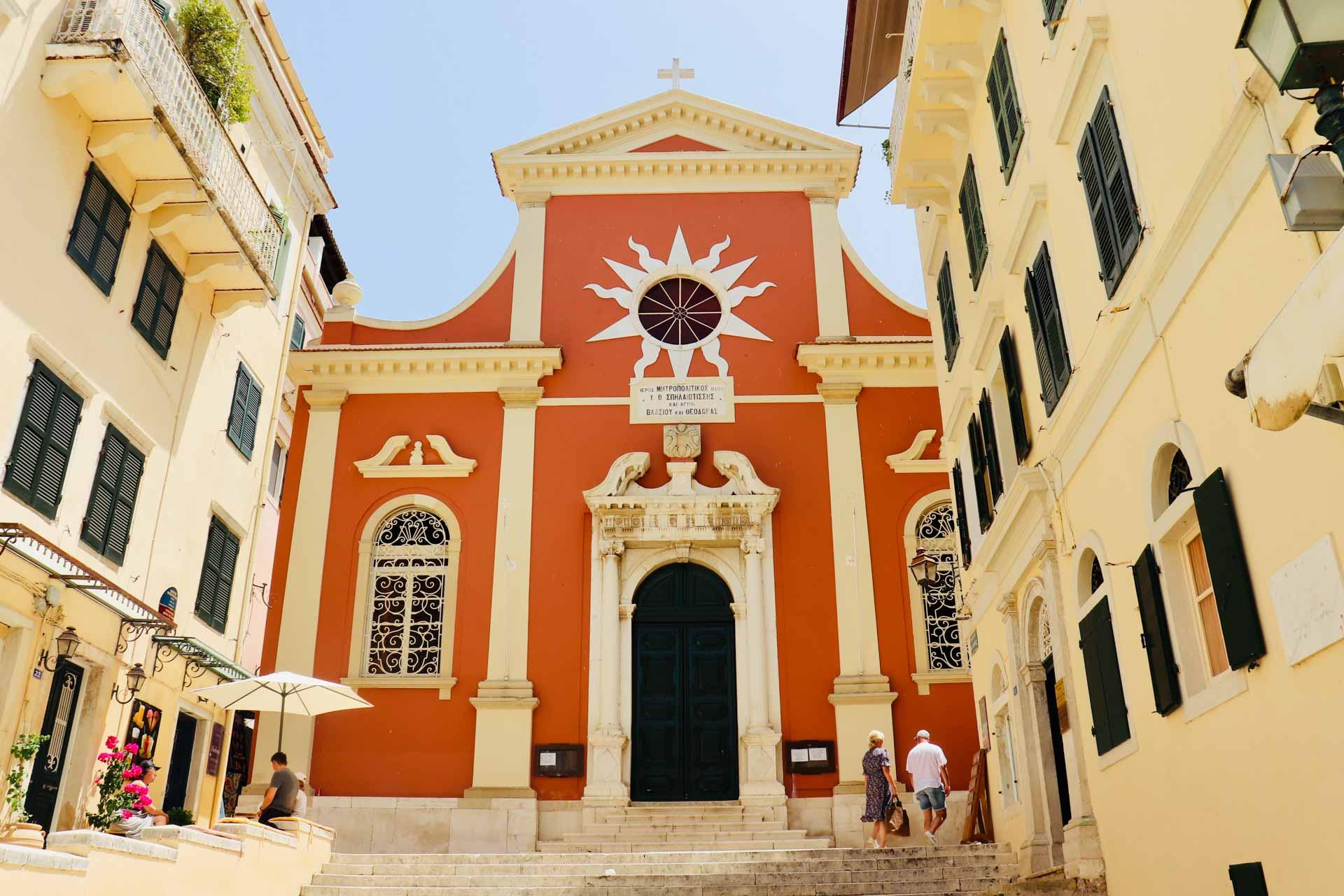 Eglise dans la vieille ville de Corfou © Pierre Gautrand