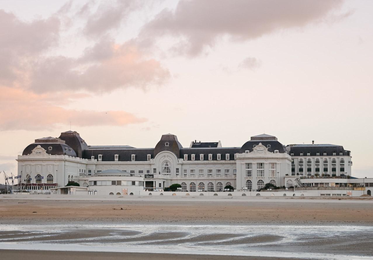 Cures Marine Trouville à Deauville © La Clef Production