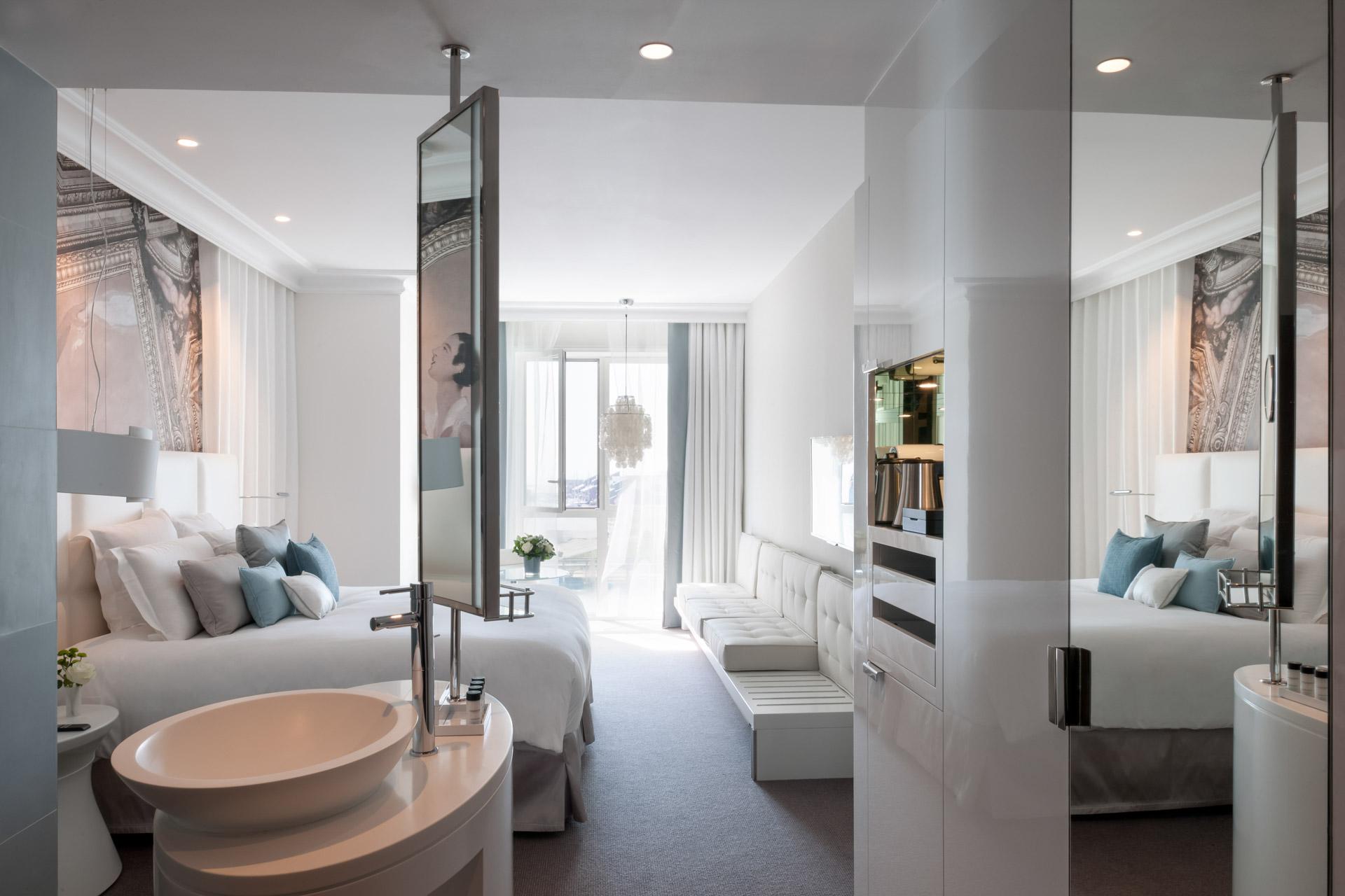 Une chambre de l’hôtel de luxe 