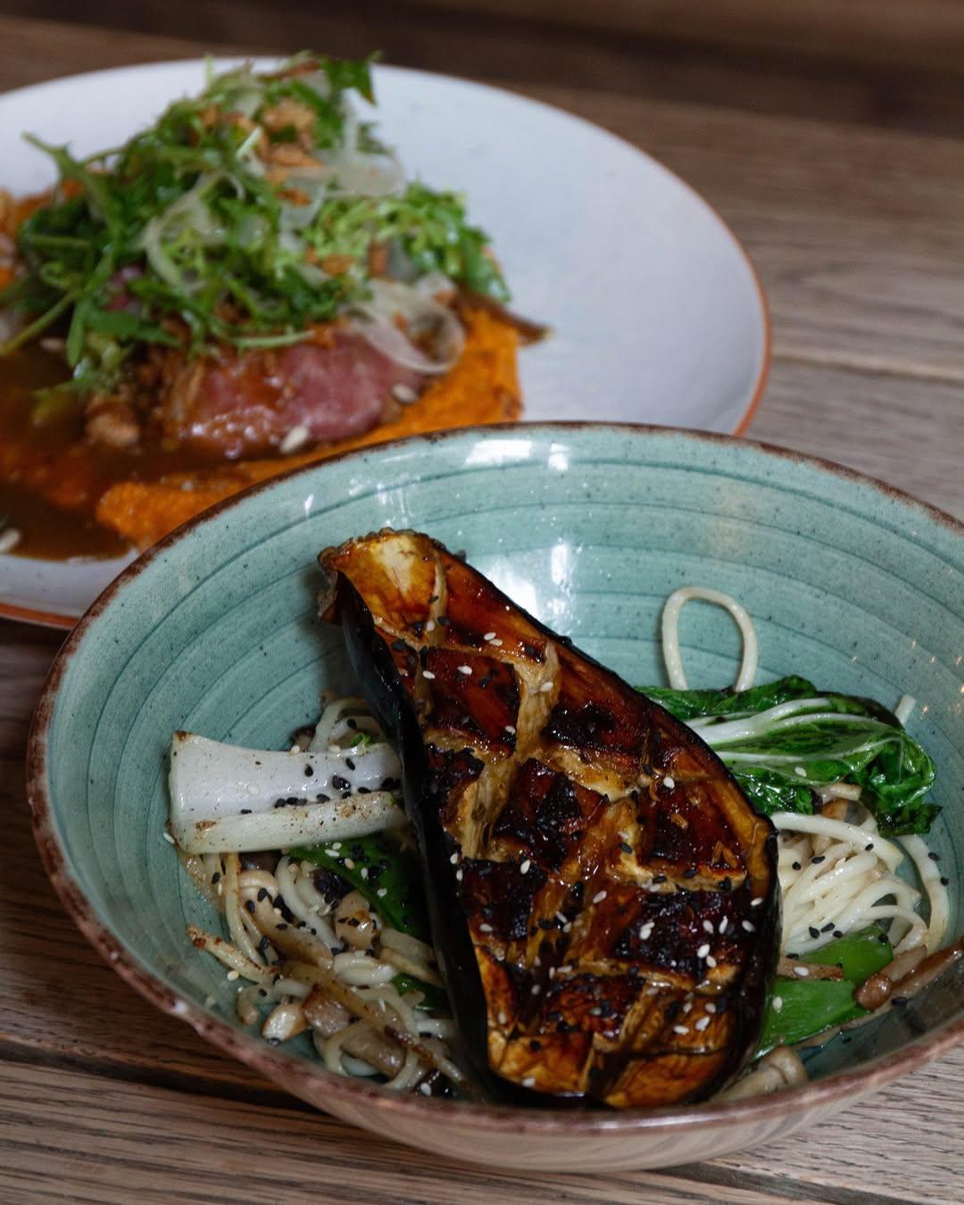 Parmi les meilleurs restaurants de Bruges © @derepubliek.grandcafe