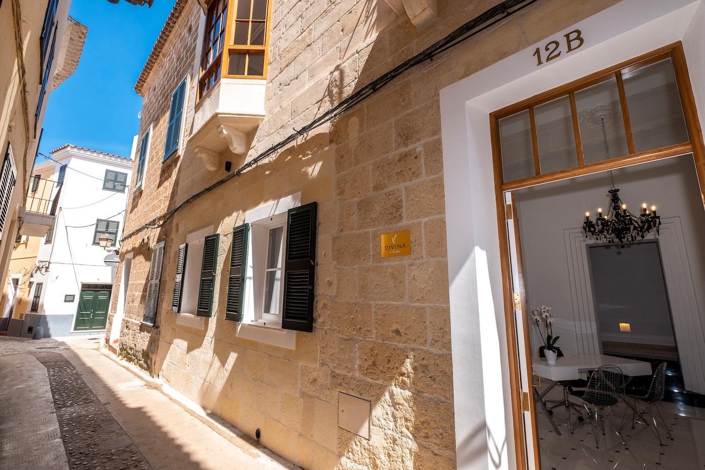 Parmi les plus beaux hôtels de Minorque © Divina Suites
