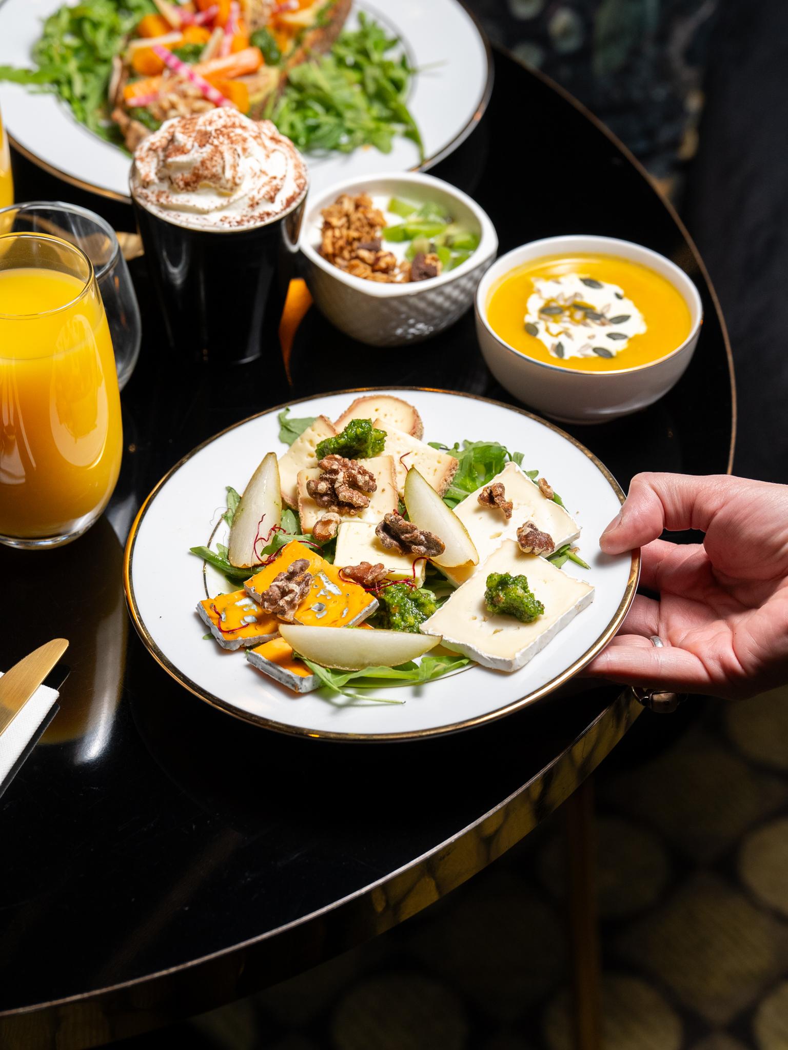 Le brunch de l’hôtel © Carlton 