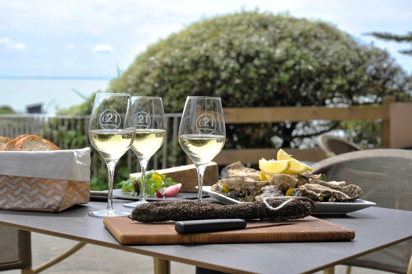 Dîner au restaurant Le 21 © Le 21