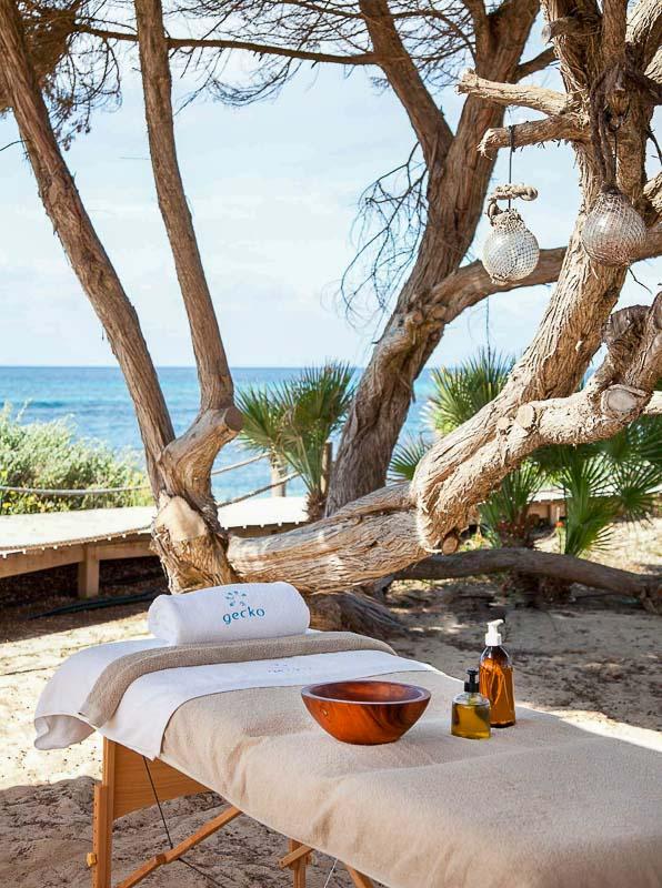 Gecko Hotel & Beach Club | Massage avec vue © DR