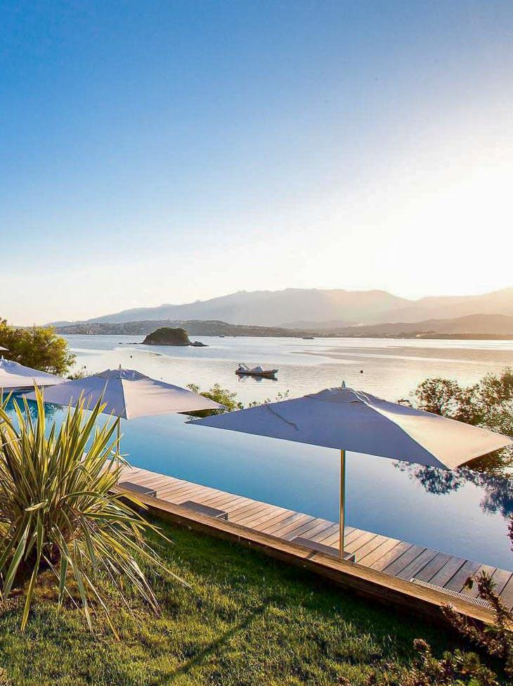 Hôtel Casadelmar – Piscine avec vue sur la baie de Porto-Vecchio © DR