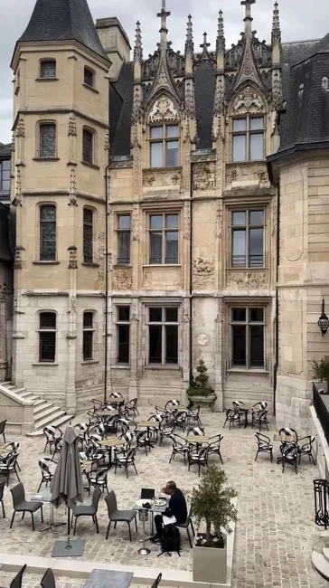 Un des meilleurs hôtels de Normandie © Hôtel de Bourgtheroulde 