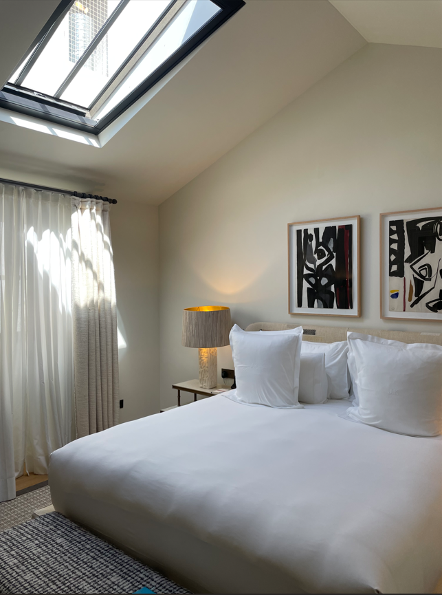 Une chambre © JK Place Paris