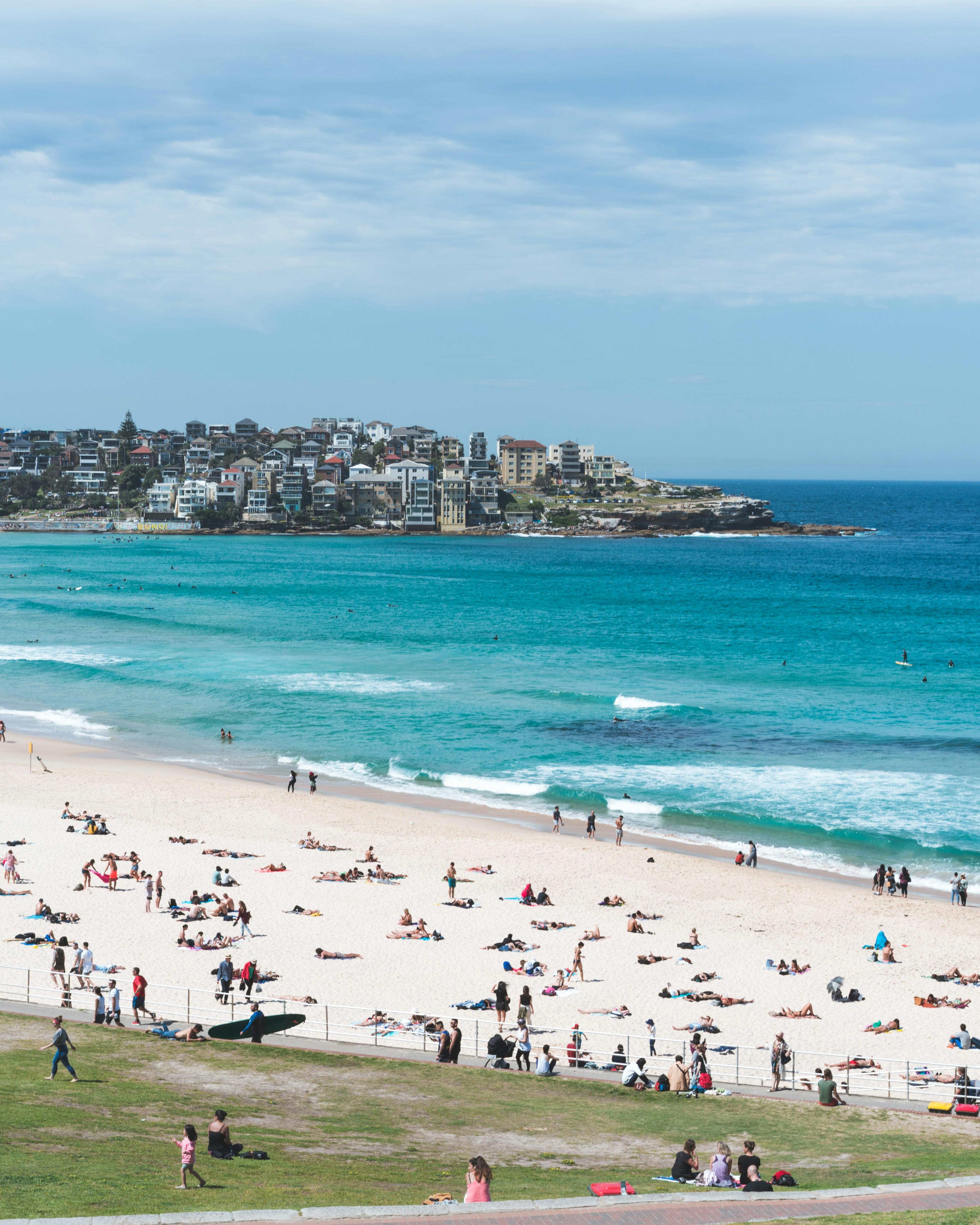 Bondi Beach © Johnny Bhalla