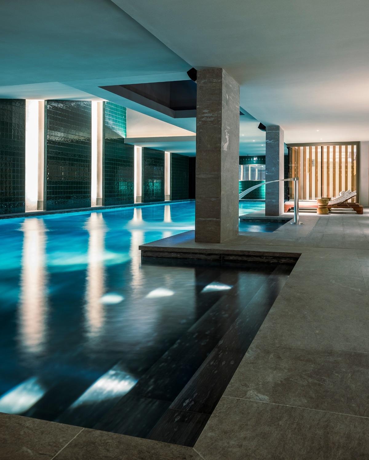 L’hôtel piscine à Paris La Fondation
