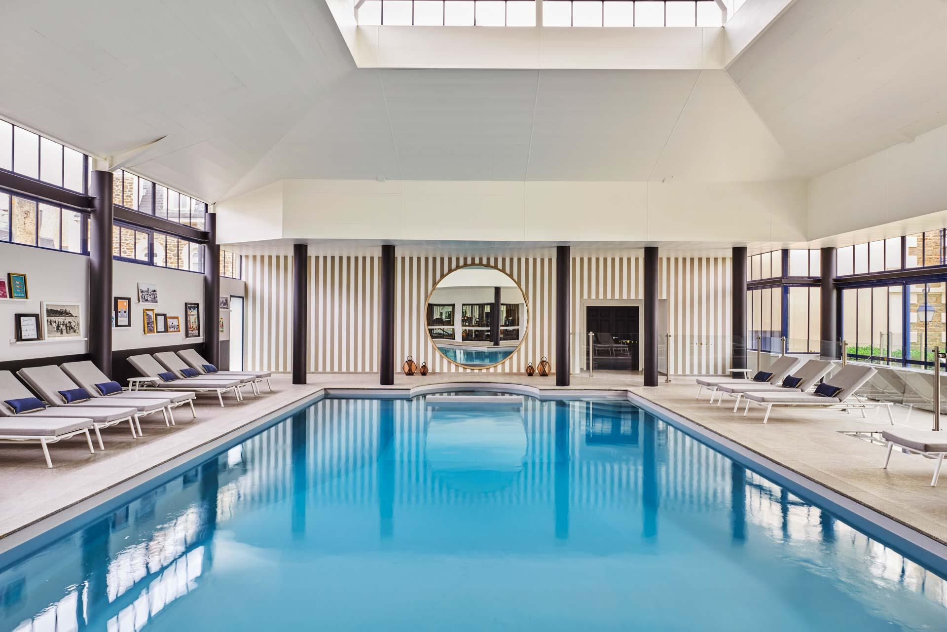 La piscine du Grand Hôtel Dinard