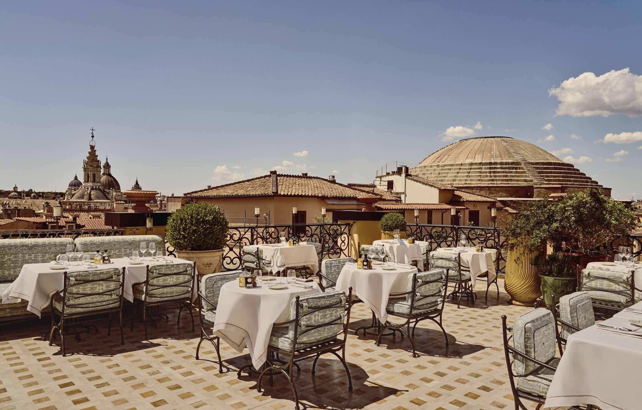 Restaurant Gigi Rigolatto sur le toit de La Minerva, hôtel à Rome © Alexandre Tabaste