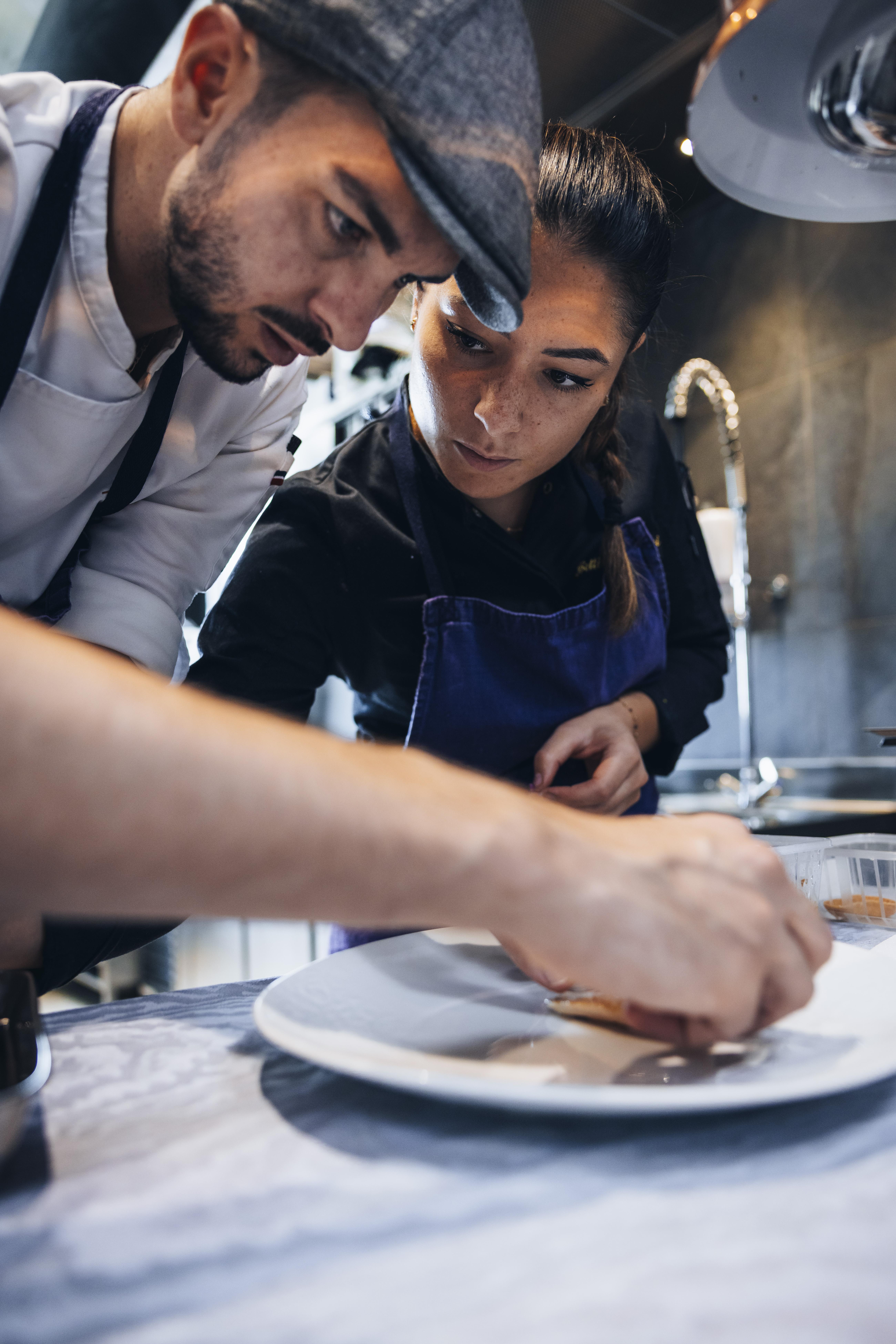 Les chefs Florian Chekroun et Bettina Bolouvi © B.Seon